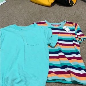 2 Gap boys shirts